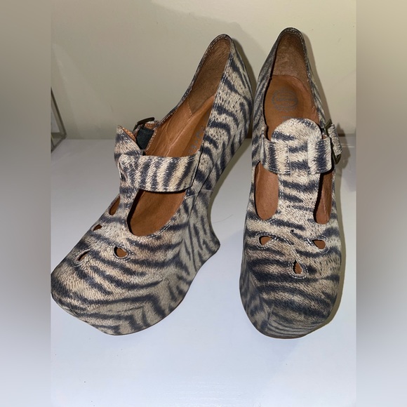 Jeffrey Campbell Tee-Off Beige Black Zebra - Picture 9 of 11